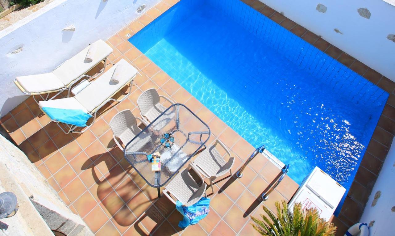 Villa Radamanthis Sívas 외부 사진