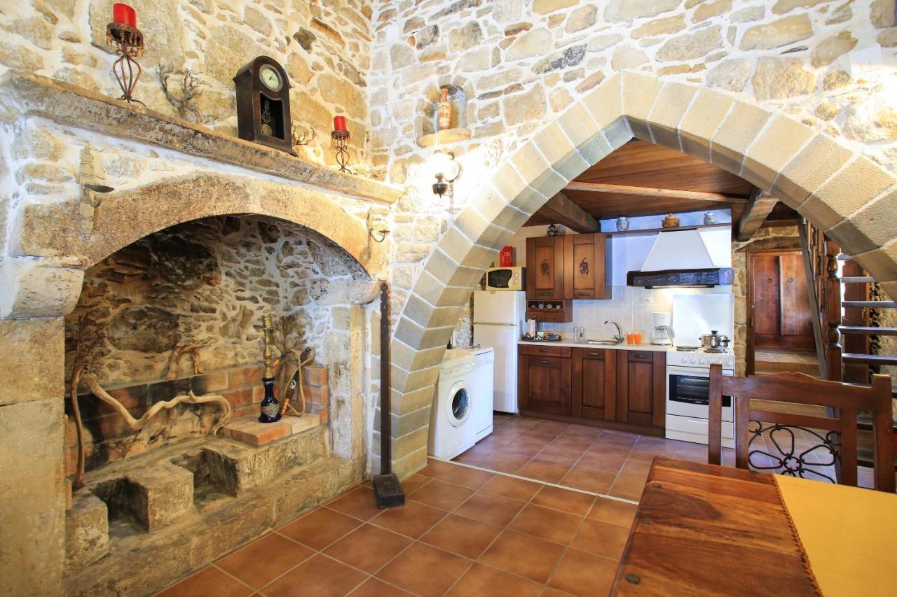 Villa Radamanthis Sívas 외부 사진